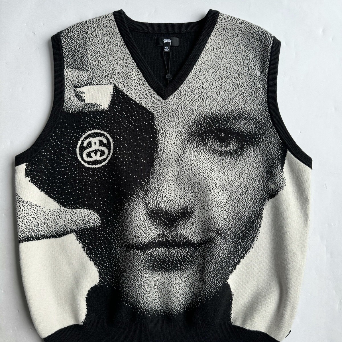Stussy photo jacquard vest white and black Size XXL BNWT | eBay Stussy photo jacquard vest white and black Size XXL BNWT | eBay