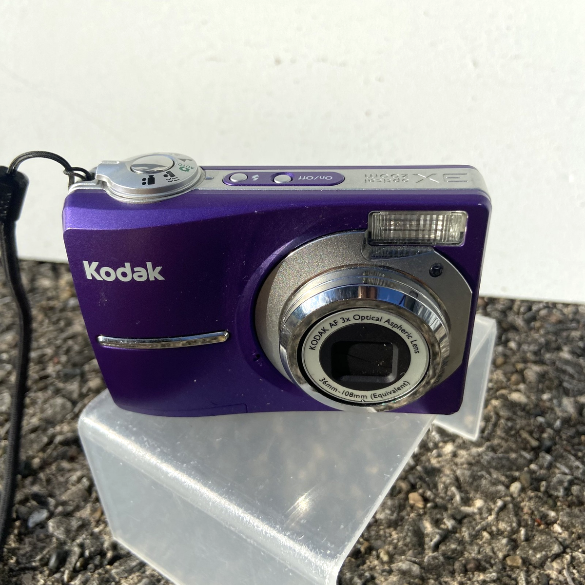 Kodak EasyShare C913 9.2MP Digital Camera PURPLE SOLD AS PARTS