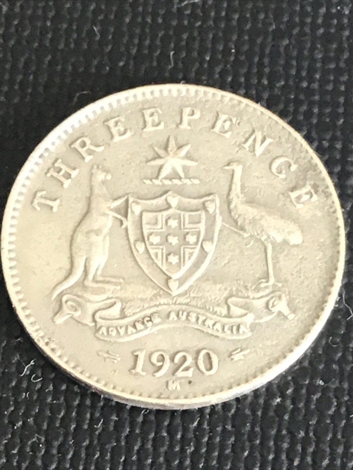 AUSTRALIAN 1920 m V SILVER THREEPENCE IN COIN HOLDER eBay