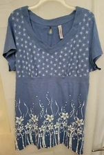 Women's vintage Gitano 22W/24W Blue & White Floral Short Sleeve T Shirt EUC 
