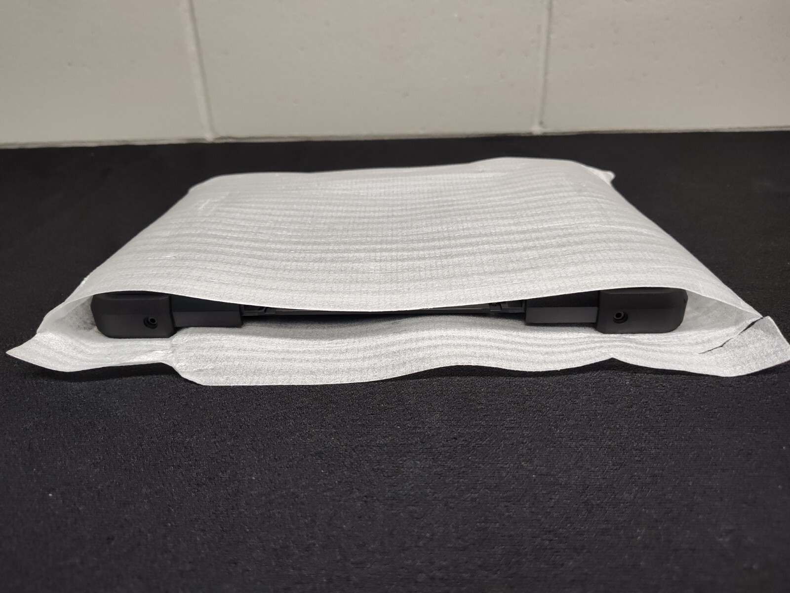 Touch Dynamic BEZEL-Q10BLK-BKCVR Back Cover for Quest 10