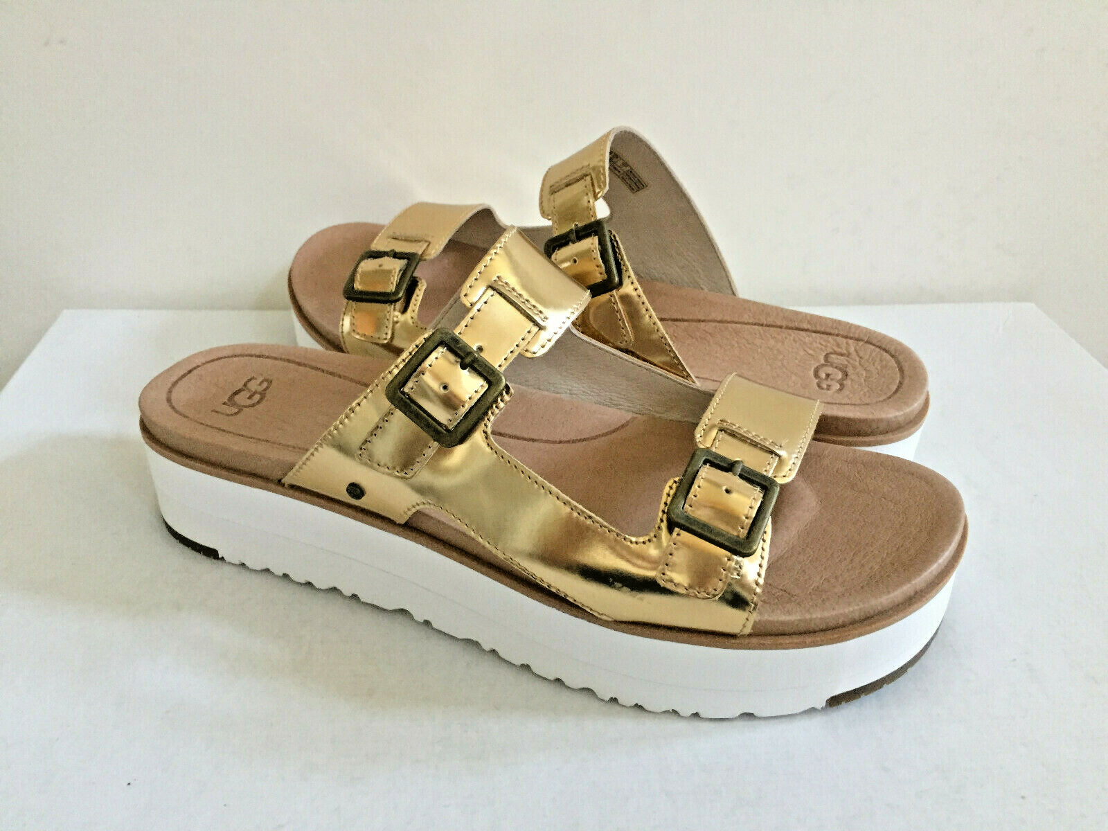 PANTOFOLA D’ORO UGG ARDYNE PANTOFOLE IN PELLE CON ZEPPA PLATEAU ORO US 11 EU 42 UK 9 5