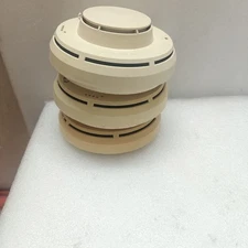 SIMENS SMOKE DETECTOR ILI-1(LOT OF 3PC )