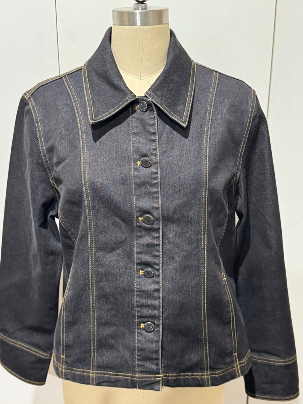Women's Haggar Petite stretch Black Jean Jacket with Gold St