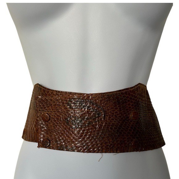 Wide Python Corset Style Statement Belt Excellent… - image 2