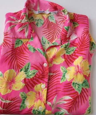 Alia Petites SIZE 8 button up short sleeve tropical shirt