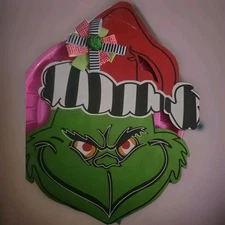 Christmas  Decor The Grinch In Santa Cap Wooden Hang Up Sign 16x12"