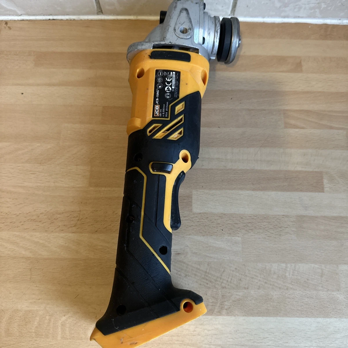 Jcb cordless angle grinder hot sale