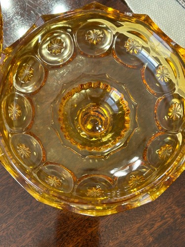 Vintage L.E. Smith Moon and Stars Amber Glass Covered Pedestal Candy Jar Compote - Bild 8 von 10