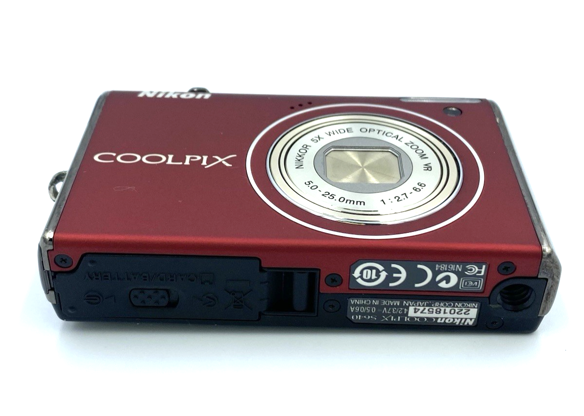 Nikon COOLPIX S640 レッド Nikon COOLPIX S640 Wine Red Compact 12.2MP Digital Camera