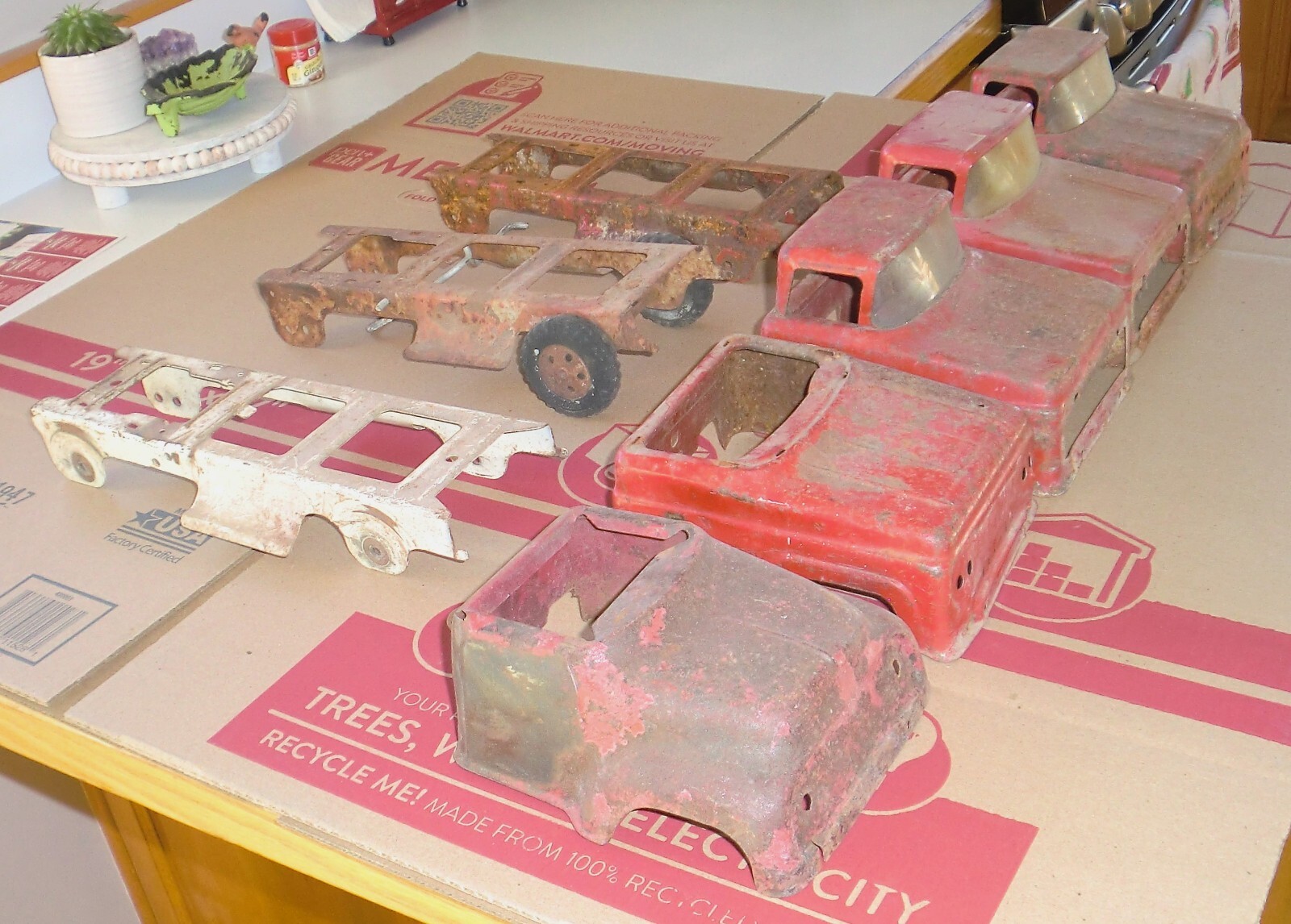 Vintage steel Tonka Toys truck cabs & chassis for parts or restoration