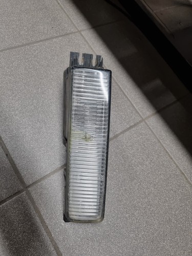 Audi 89 90 80 b4 S2 Cabrio Coupe Nebelscheinwerfer Hella Rechts 132526-00