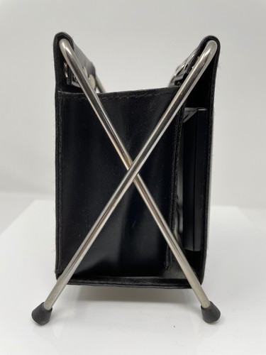 Konishi Eyewear Eyeglass Holder with Clock - Picture 2 of 7