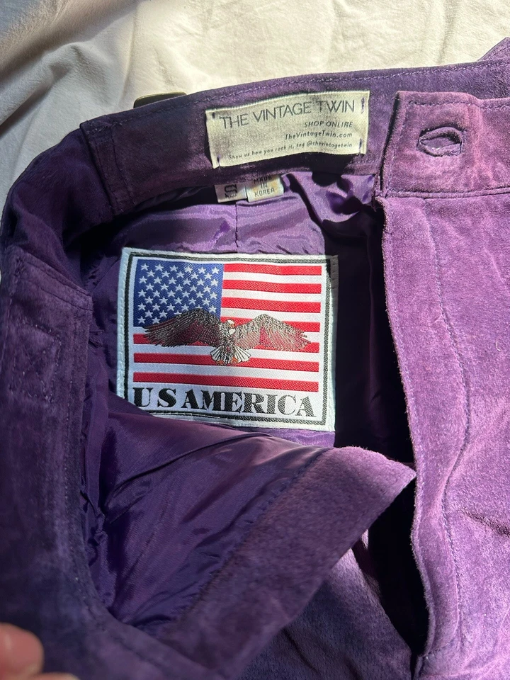 Pantalones cortos de cuero para mujer, morados, con cintura elástica ajustable 26-30 y laterales Foto 2 de 4