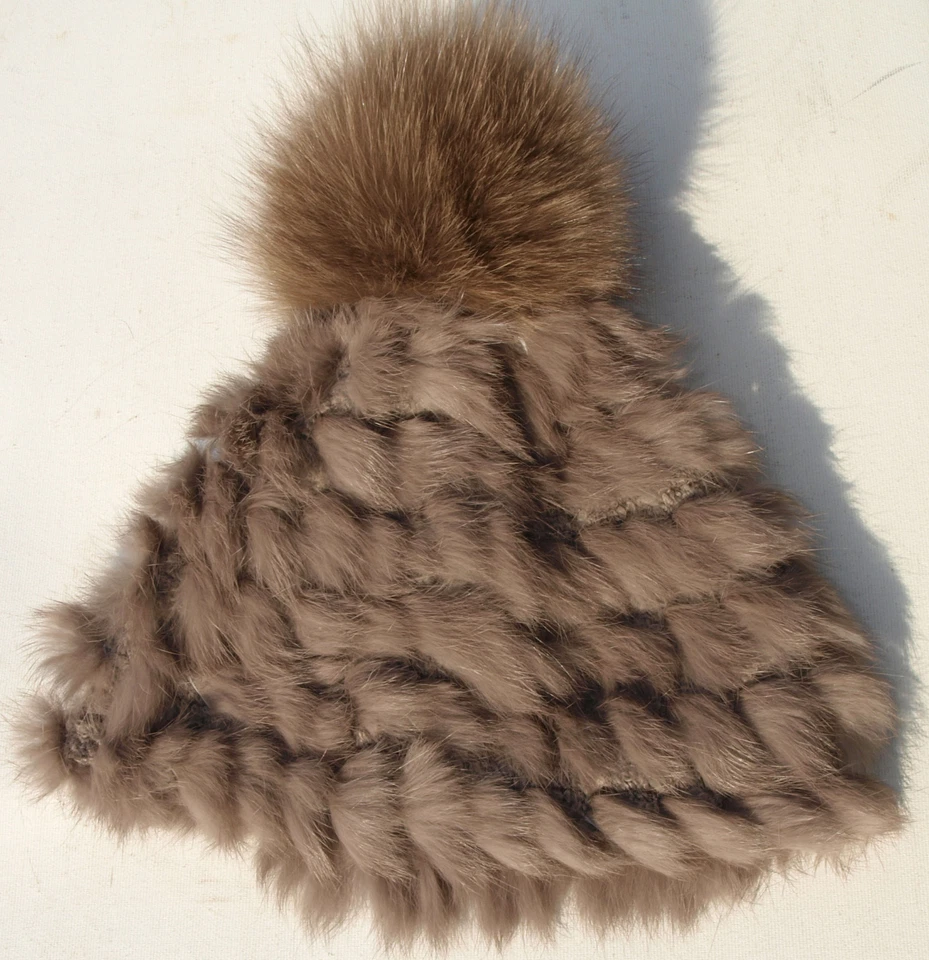 Gorro De Piel De Zorro Azul De Invierno Reversible Con Pompon De Conejo Beige - Imagen 2 de 2