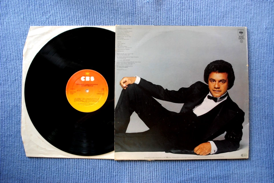 JOHNNY MATHIS / LP CBS 84362 / 1980 (NL) - Photo 2/2