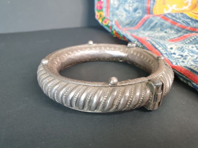 Old Yamini Silver Arm Bracelet (a) …beautiful collection and display piece Old Yamini Silver Arm Bracelet (a) …beautiful collection and display piece