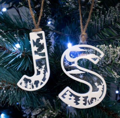 Weihnachtsalphabet Ornament - personalisierte Anfangsbuchstaben Kugel - individueller Hangin