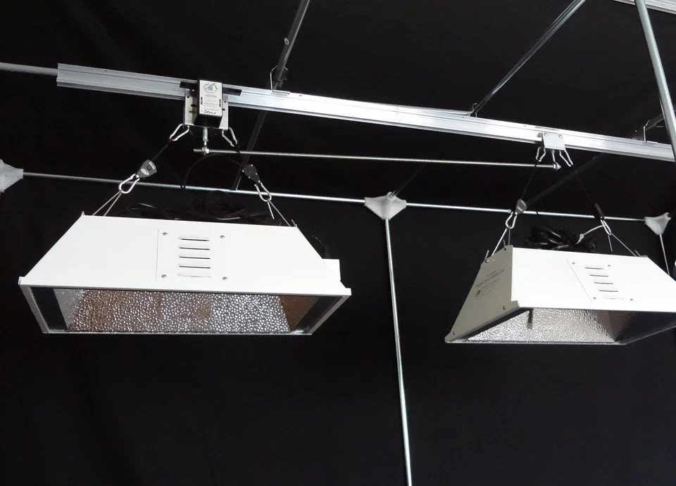 Light Rail 4.20 Kit Light Mover for 2 Lights Genuine Solidly Made in the USA - Image 2 of 4