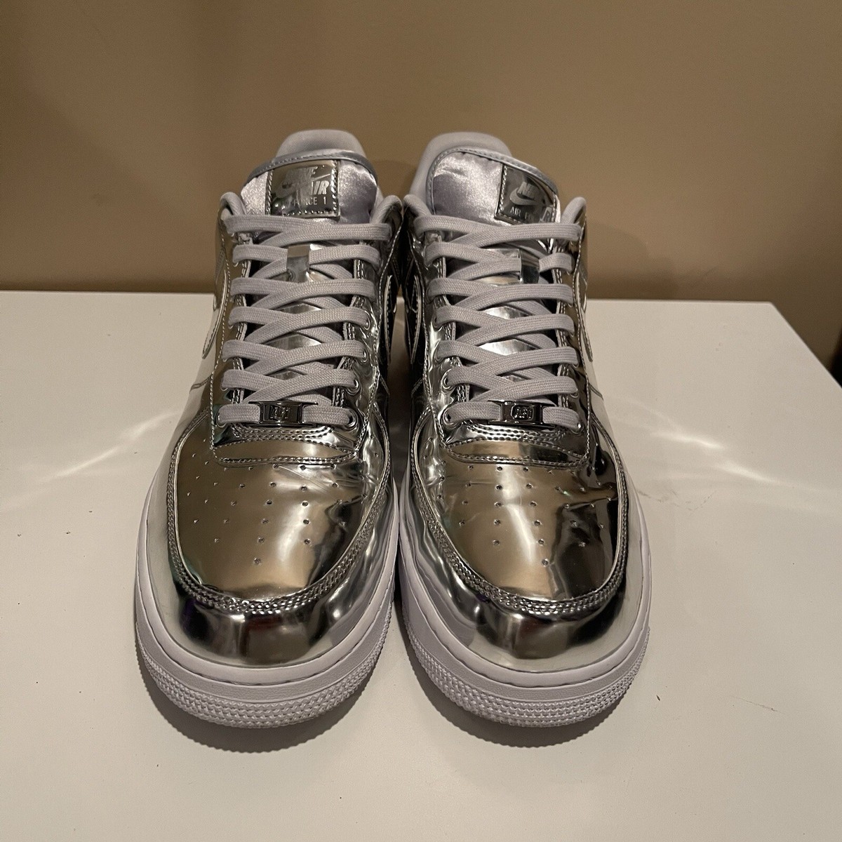 Size Nike Air Force SP Liquid Metal Chrome W