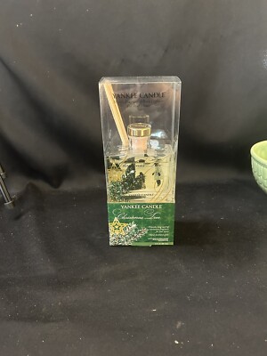 Yankee Candle 2010 New Old Stock Fragranced Reed Diffuser 'Christmas Tree' Scent