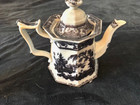 Large Antique Chinese Export  18th Porcelain Teapot  And a Japanese Teapot — photo 3