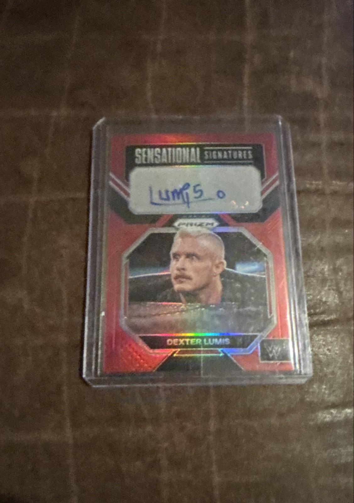 2023 Panini Prizm WWE Auto /99 Dexter Lumis #SN-DXL Red Prizm