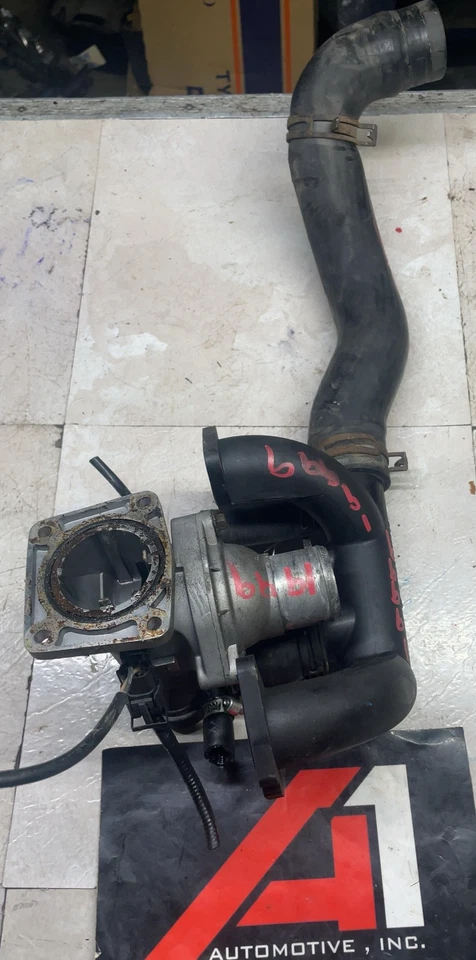 1999-2003 JAGUAR XJ8 Engine Motor Thermostat Housing OEM - Image 4 of 4