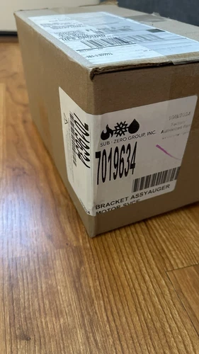 Sub-Zero 685 695 Ice Maker Auger Motor Assembly 7019634 Used With OEM Box