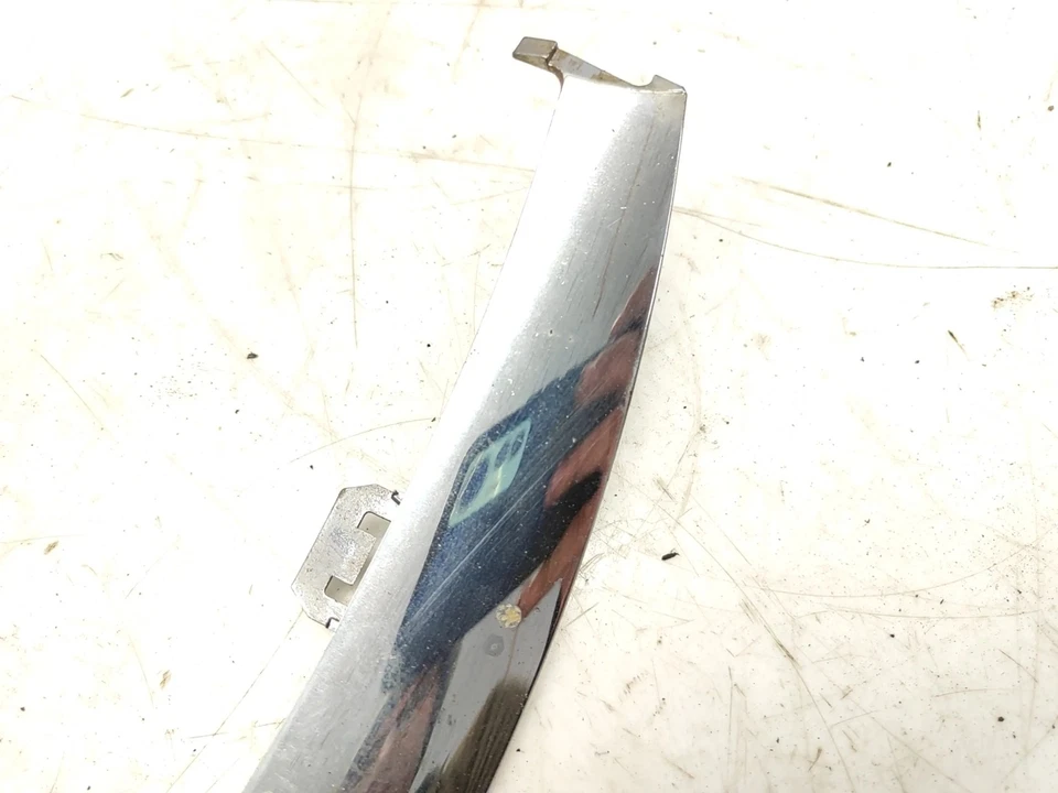 PEUGEOT 607 2.2 HDI 98KW 2005 FRONT BUMPER LOWER CHROME TRIM MOLDING 9649005477 - Image 4 of 4