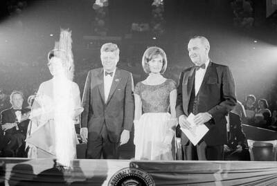 Washington DC President Mrs Kennedy Vice President Mrs Johnson - 1962 Old Photo