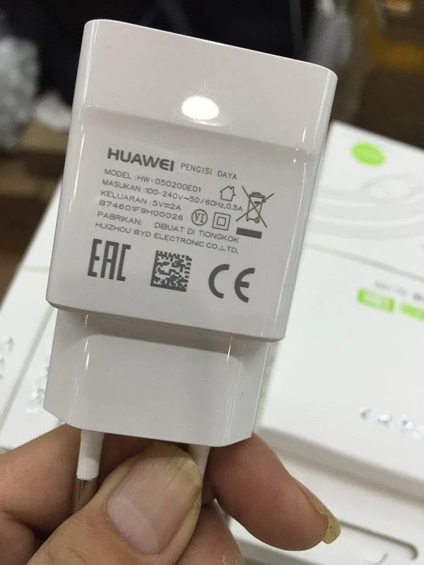 Оригинальное настенное зарядное устройство Huawei HW-050200E01 и кабель типа C для P9 Honor 8 9 Mate 9 10 Pro - Изображение 4 из 4