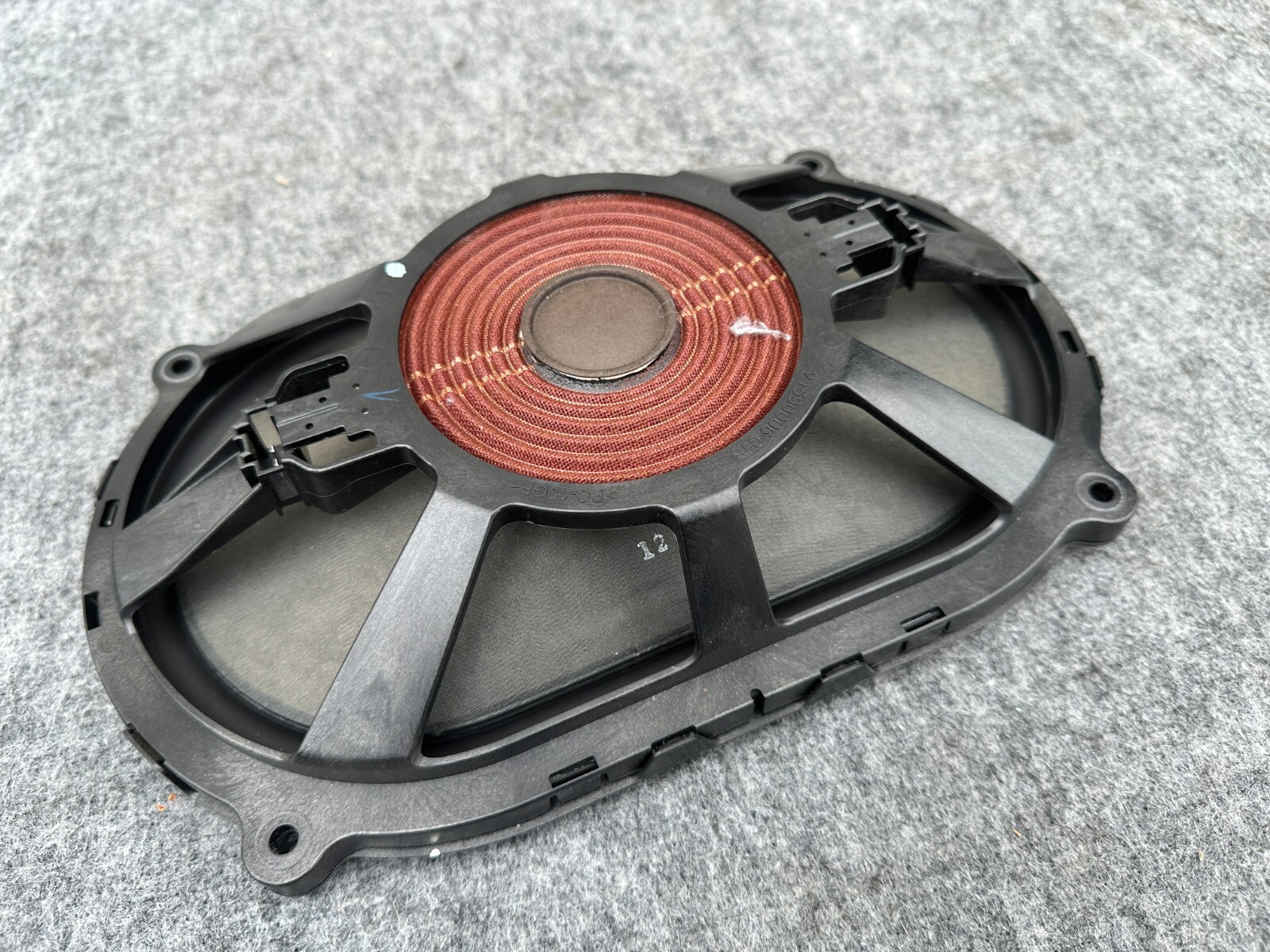 REAR BOWER & WILKINS SUBWOOFER SPEAKER 67K 13-20 MASERATI GHIBLI S QUATTROPORTE