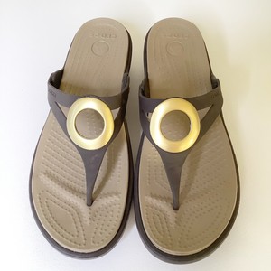 CROCS WOMEN'S SANRAH COPPER CIRCLE SANDALS-NEW- BROWN- WOMEN'S SIZE 9 | eBay