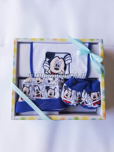 Set regalo cappellino, scarpine e bavetta neonato prima nascita Disney in  cotone | eBay