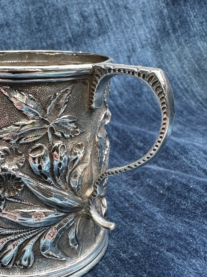 Antique S. Kirk & Son 91.6% silver floral repoussed children mug wt.4.3 oz. - Image 4 of 4