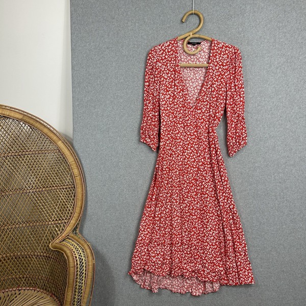Piper Long Maxi Wrap Dress Size 8 Red Floral Flower