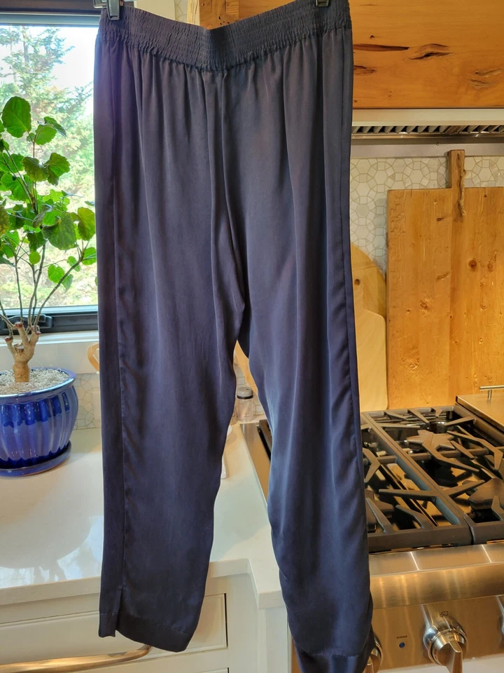 Calypso St. Barth 100% 真丝海军锥形裤子 尺寸 Med 全新无标签 从未穿过 — 第 2/4 张图片