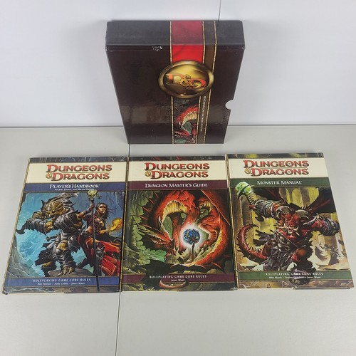 Dungeons and Dragons Core Rulebook Gift Set, 4th Edition Wizards RPG