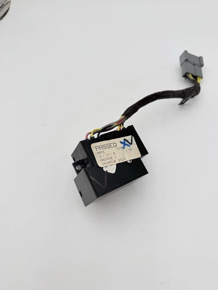 ⭐️Interruptor asiento eléctrico F8OZ-14A701-AB 1998-2002 LADO DEL CONDUCTOR LINCOLN CONTINENTAL Foto 4 de 4