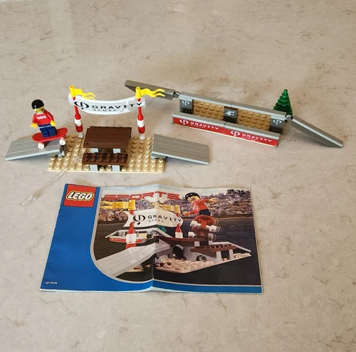 Lego Set 3535 Skateboard Street Park GRAVITY GAMES sports 100% complete RETIRED