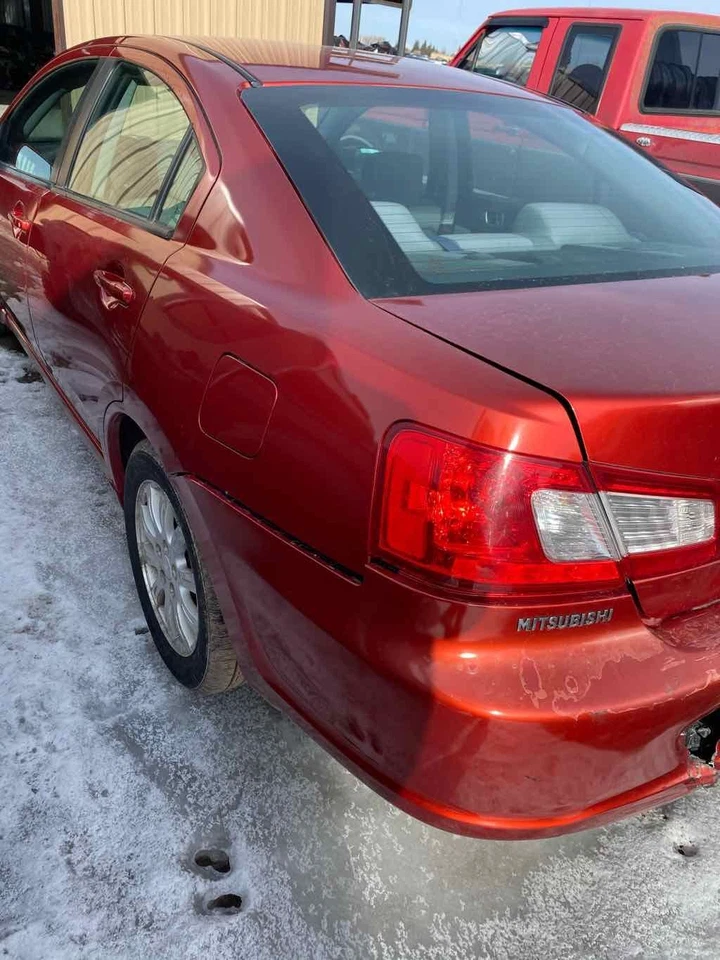 Used Front Right Door Assembly Front fits: 2009 Mitsubishi Galant Front Right Gr Foto 3 de 4