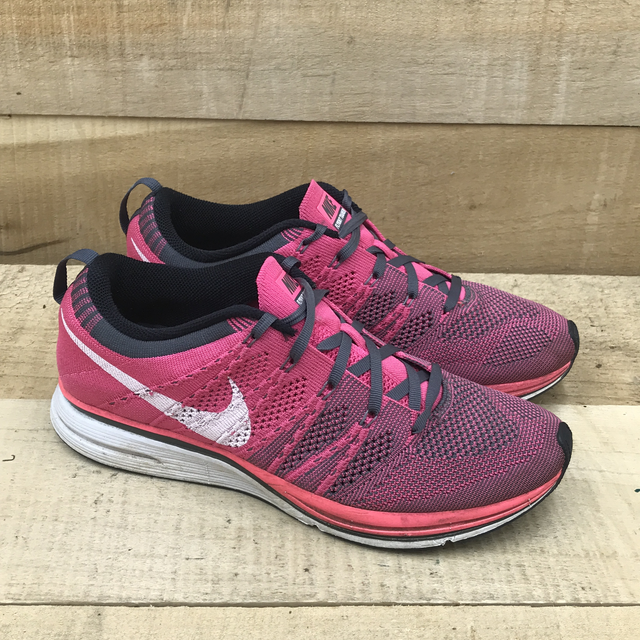 nike flyknit trainer plus