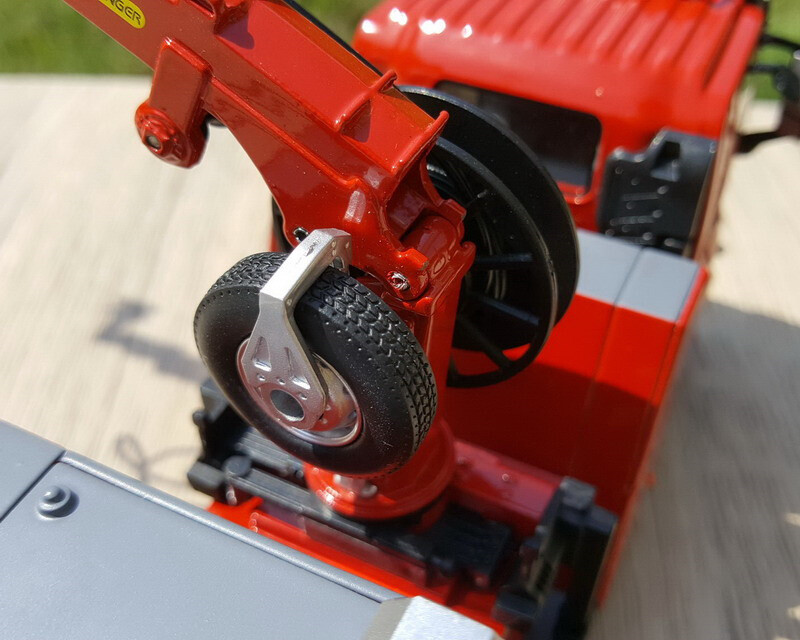 1/43 Scale JIEDA fIRE FOR Isuzu Fully Automatic Boost Fire Pumper