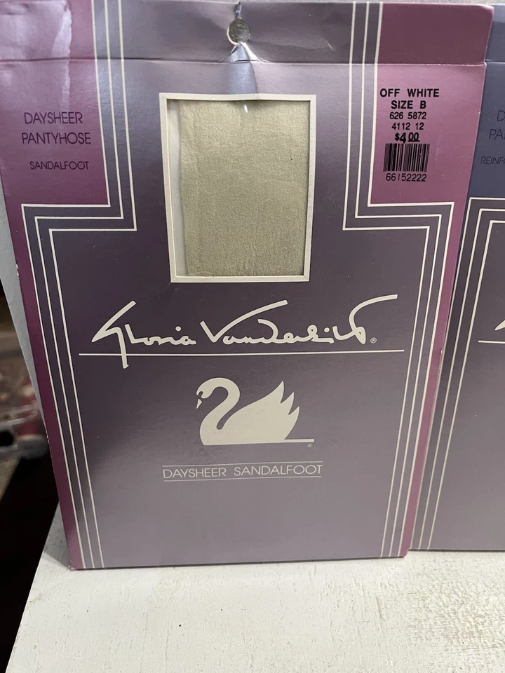 - Lote De 3 Panty Vintage Gloria Vanderbilt Talla B, Blanco Y Off White Foto 2 de 4