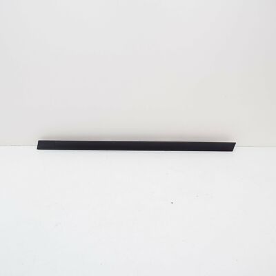 NEW BMW 3 E30 REAR LEFT DOOR MOLDING TRIM 51131960733 1960733 OEM 
