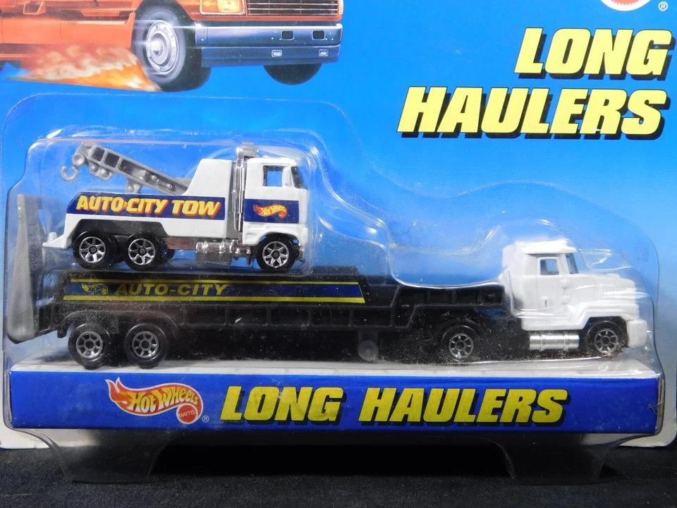 Hot Wheels - Long Haulers - Auto City Tow Truck & Transporter - Image 2 of 3