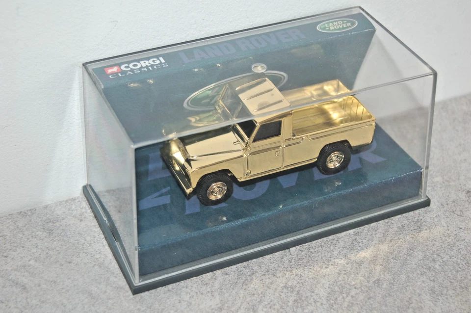CORGI 07103 GOLD PLATED LAND ROVER - LIMITED EDITION - CORGI 50 YEARS - Image 3 of 4