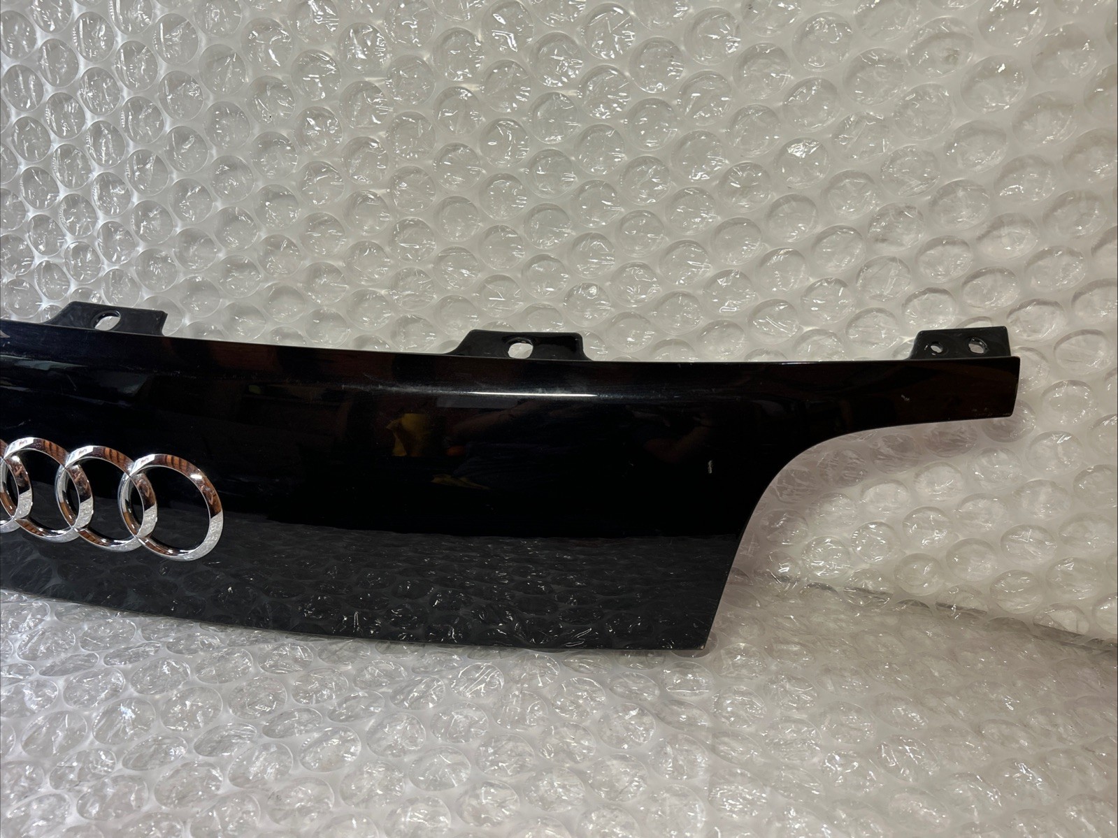 2010 2011 2012 2013 2014 2015 AUDI R8 REAR BUMPER COVER SPACER PANEL OEM
