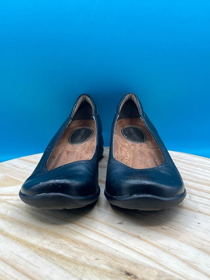 Zapatos planos de ballet Soft Style by Hush Puppies para mujer talla 7,5 M cuero negro sin cordones Foto 2 de 4